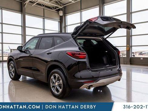 Used 2024 Chevrolet Blazer LT w/ Convenience Package image 28