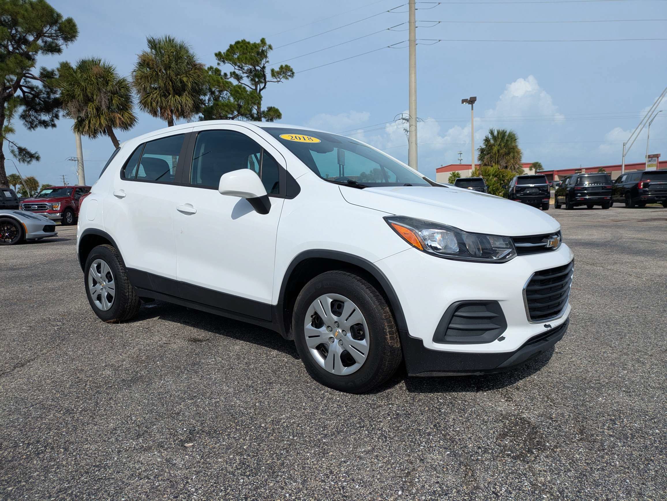 Used 2018 Chevrolet Trax LS FWD image 3