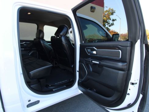 Used 2022 RAM 1500 Laramie image 27