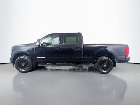 Used 2022 Ford F250 Lariat w/ Black Appearance Package AWD/4WD image 8