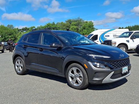 Used 2023 Hyundai Kona SEL AWD/4WD image 1