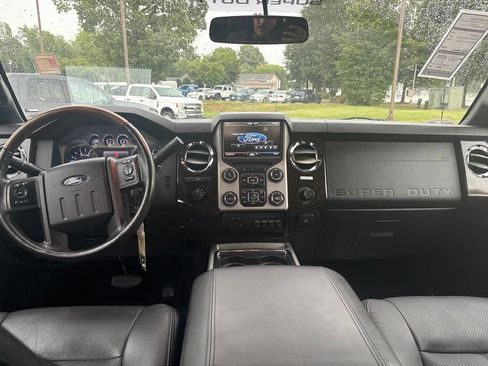 Used 2016 Ford F450 Platinum AWD/4WD image 15