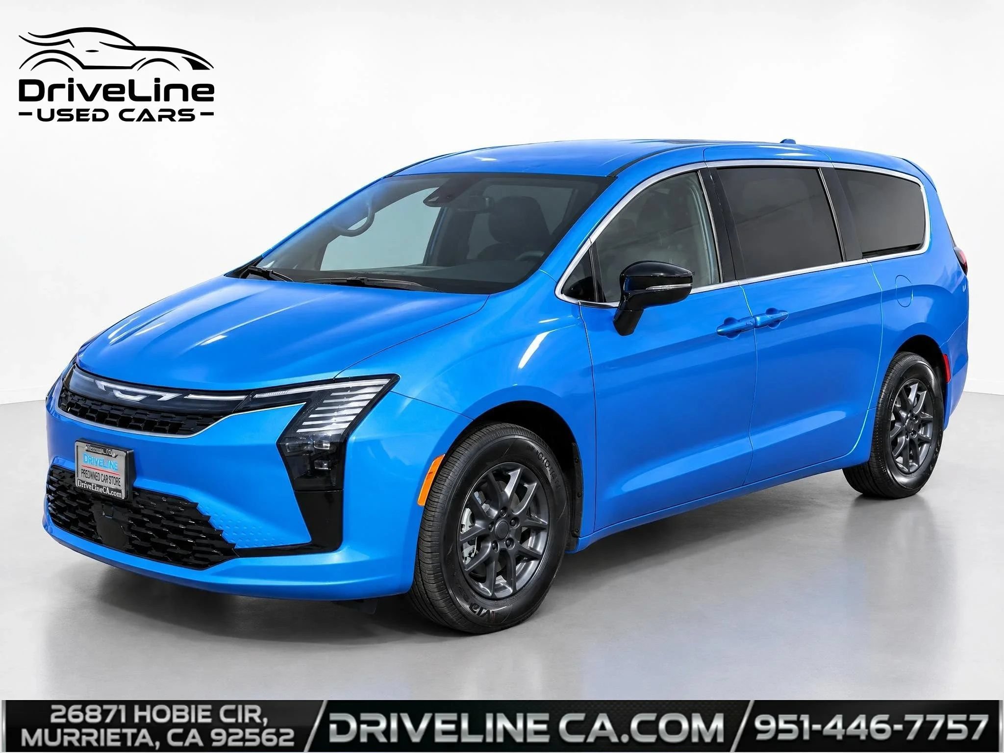 Used 2027 Chrysler Pacifica Select FWD image 1