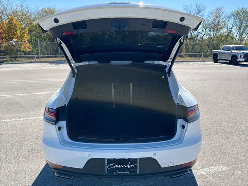 Used 2021 Porsche Macan image 21