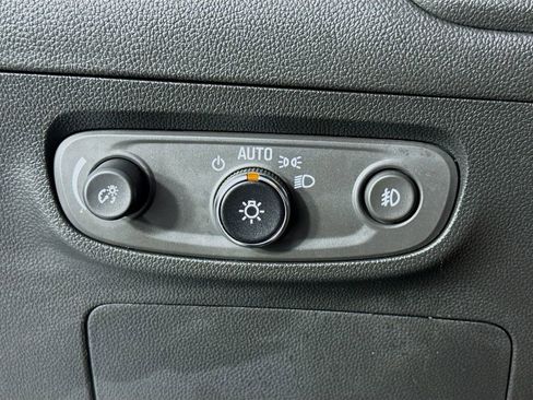 Used 2023 Buick Encore GX Essence w/ Experience Buick Package image 15