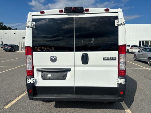 Used 2025 RAM ProMaster 2500 w/ U-Haul Equipment Group FWD image 3