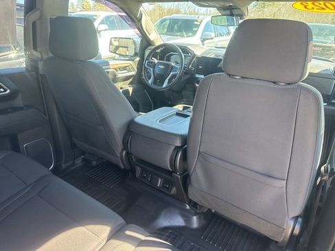 Used 2023 Chevrolet Silverado 1500 LT AWD/4WD image 33