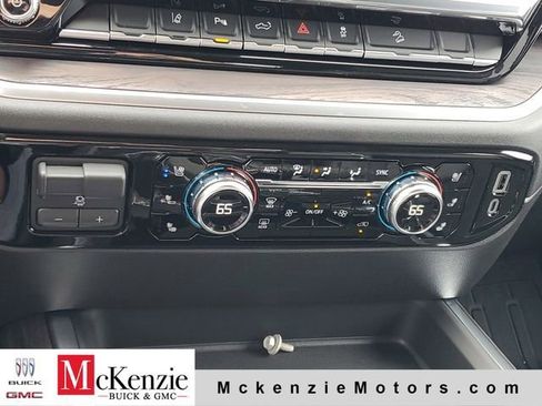 New 2026 GMC Sierra 3500 SLT w/ SLT Premium Package AWD/4WD image 18