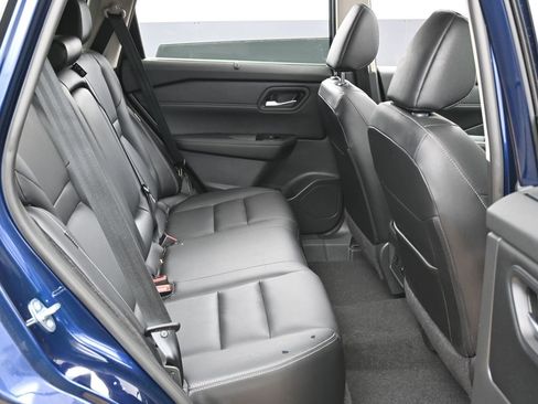 Used 2024 Nissan Rogue SL w/ SL Premium Package image 34