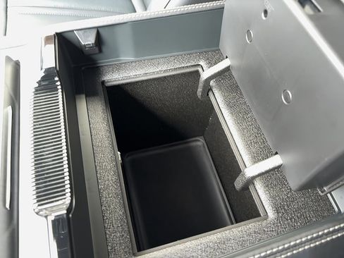 New 2026 Jeep Grand Wagoneer 4WD image 39