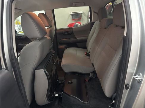 Used 2023 Toyota Tacoma SR AWD/4WD image 19