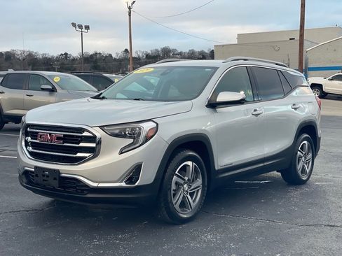 Used 2021 GMC Terrain SLT image 3