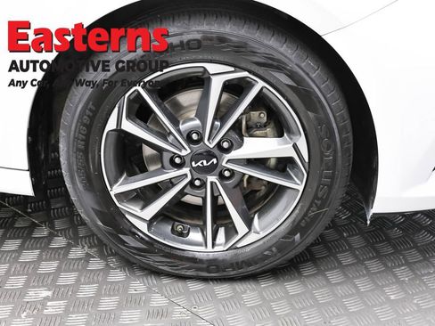 Used 2023 Kia Forte LXS FWD image 30