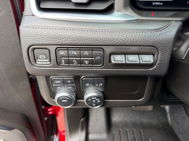 Used 2022 GMC Yukon Denali AWD/4WD image 25