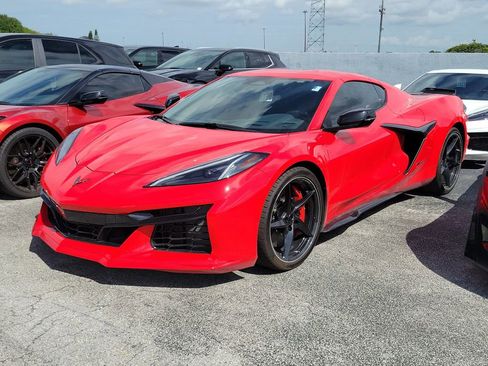 Used 2025 Chevrolet Corvette E-Ray image 3