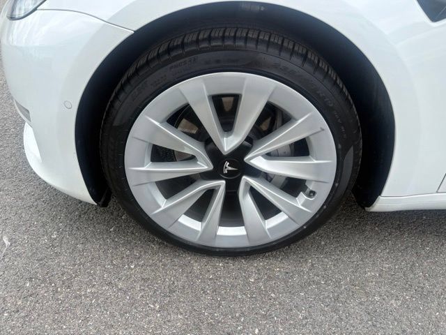 Used 2021 Tesla Model 3 Standard Range Plus RWD image 12