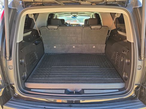 Used 2018 Cadillac Escalade ESV Luxury image 12