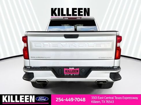 Used 2019 Chevrolet Silverado 1500 Custom w/ Custom Convenience Package RWD image 8