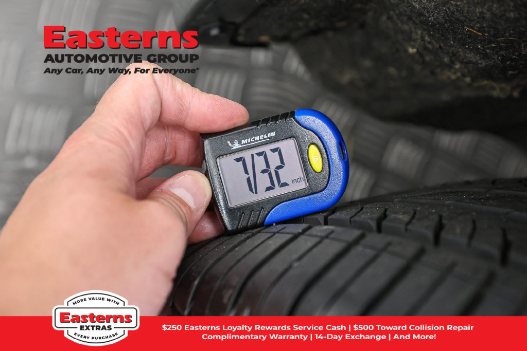 Used 2024 Dodge Durango GT RWD image 30