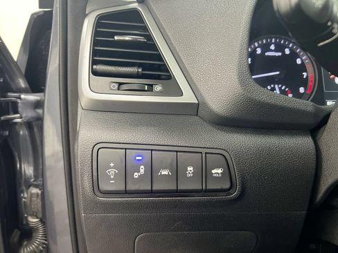 Used 2016 Hyundai Tucson Limited w/ Option Group 03 FWD image 19