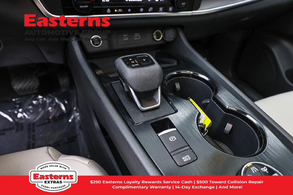Used 2023 Nissan Rogue SV w/ SV Premium B Package AWD/4WD image 14