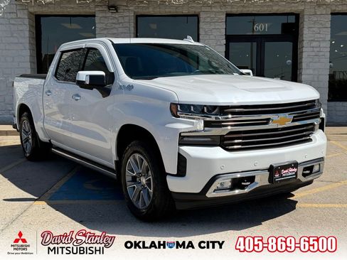 Used 2022 Chevrolet Silverado 1500 High Country w/ Technology Package image 1