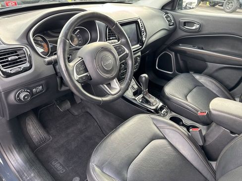 Used 2018 Jeep Compass Limited w/ Navigation Group AWD/4WD image 30