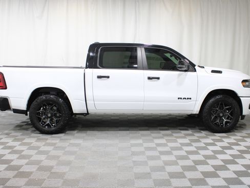 Used 2025 RAM 1500 Big Horn AWD/4WD image 28