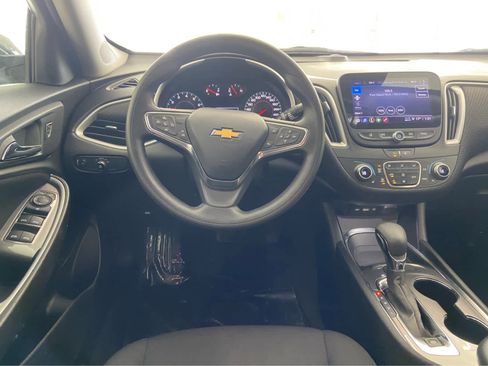 Used 2023 Chevrolet Malibu LT image 17