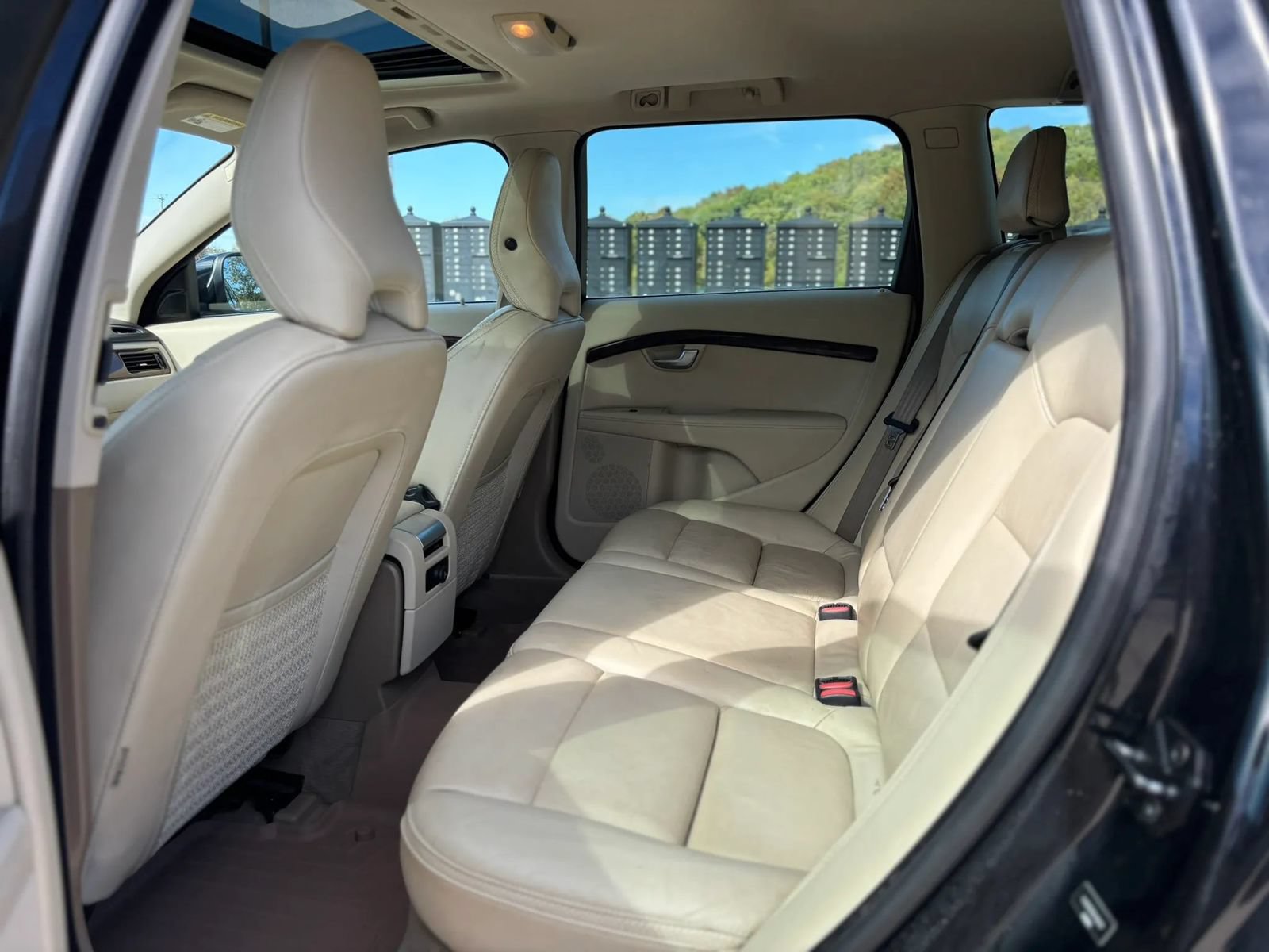 Used 2013 Volvo XC70 T6 AWD/4WD image 13