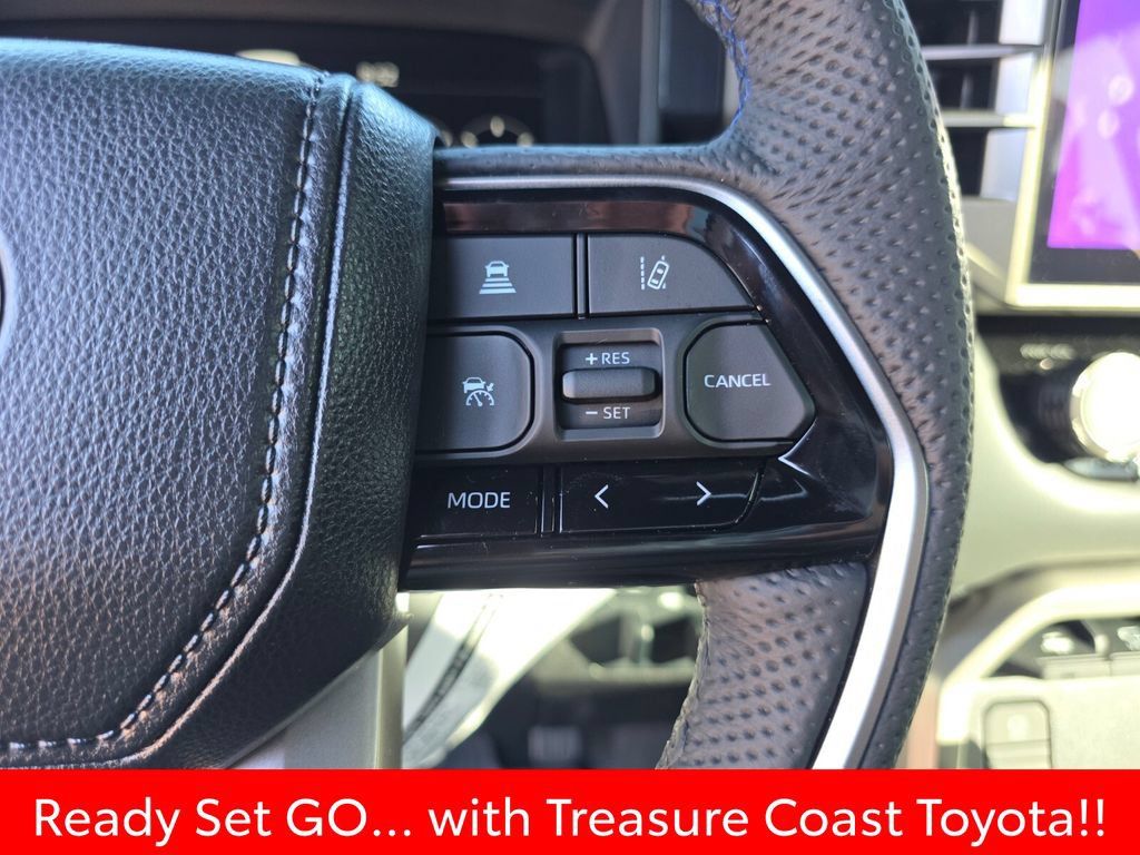 Used 2026 Toyota Sequoia Platinum AWD/4WD image 34