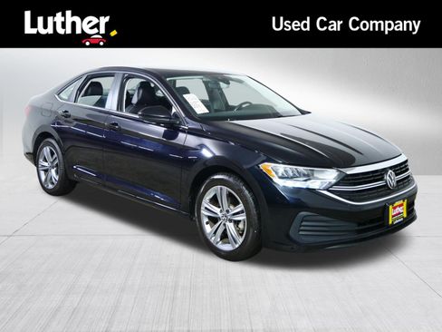 Used 2024 Volkswagen Jetta SE FWD image 1