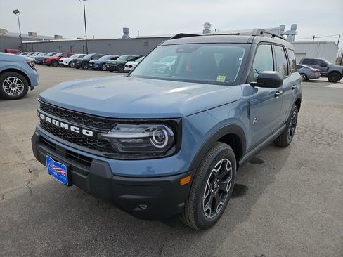 New 2026 Ford Bronco Sport Outer Banks image 4
