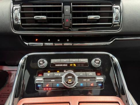 Used 2024 Lincoln Navigator Reserve image 39