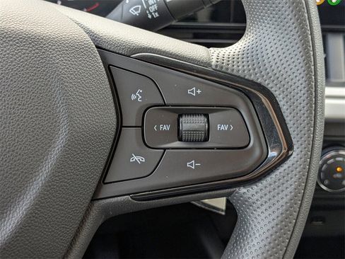 Certified 2025 Chevrolet Trax LS w/ LS Convenience Package image 27