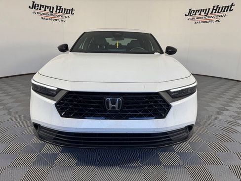 Used 2023 Honda Accord Sport image 5