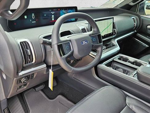 New 2027 Ford Expedition Max Platinum w/ Stealth Performance Package AWD/4WD image 3