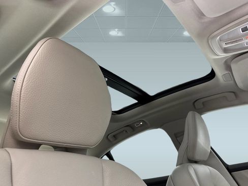 Used 2024 Volvo S60 T8 Ultimate w/ Climate Package image 26