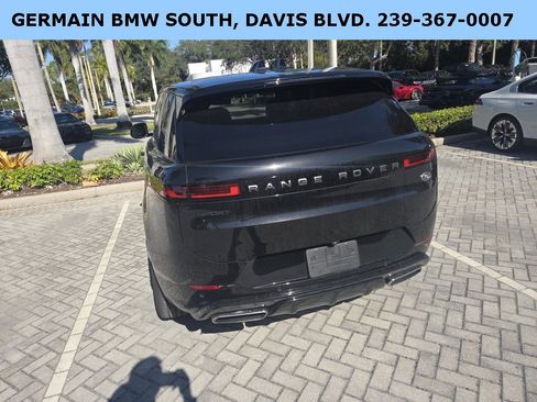 Used 2023 Land Rover Range Rover Sport SE Dynamic image 16