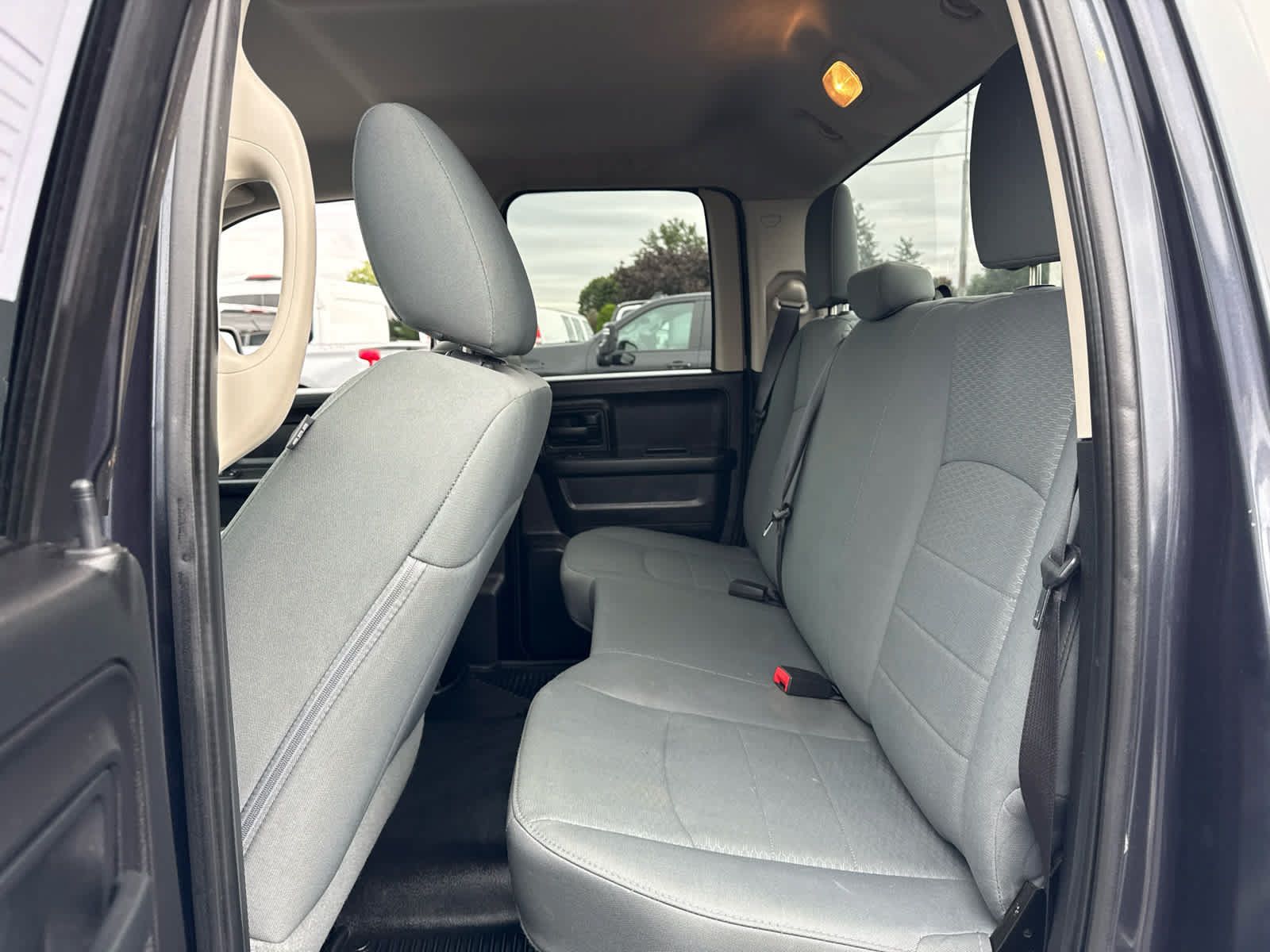 Used 2015 RAM 1500 Express AWD/4WD image 19