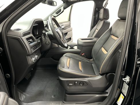 Used 2023 GMC Yukon XL AT4 image 18