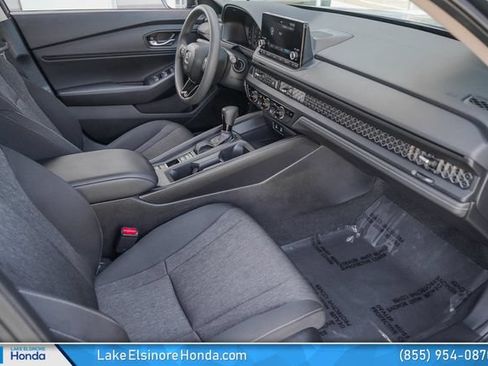 Certified 2023 Honda Accord EX image 17