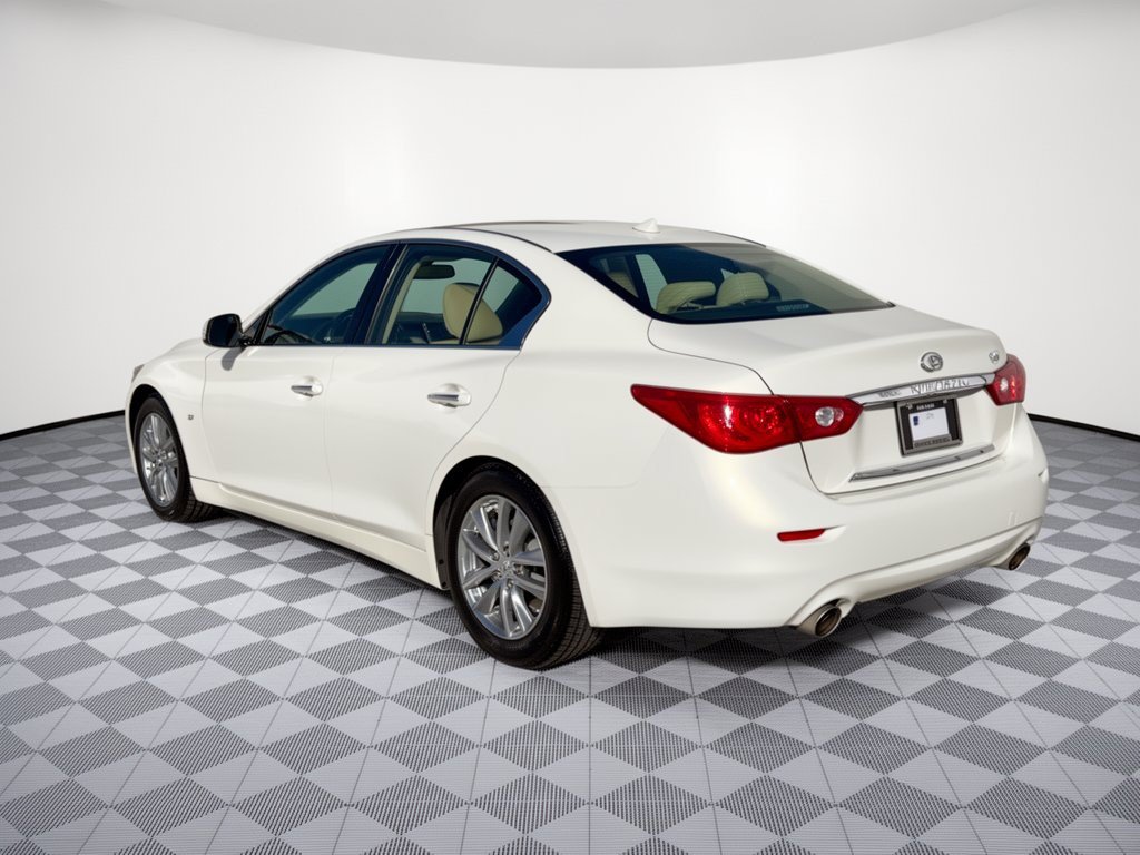 Used 2014 INFINITI Q50 Premium w/ Navigation Package RWD image 3