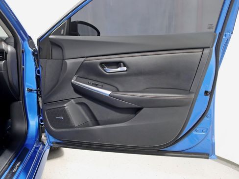 Used 2021 Nissan Sentra SR w/ SR Premium Package FWD image 30