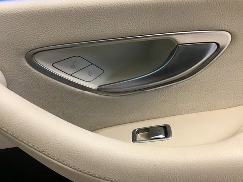 Used 2021 Mercedes-Benz E 350 4MATIC Sedan w/ Premium Package image 23