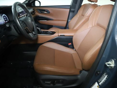 Certified 2025 Toyota Crown Signia AWD/4WD image 19
