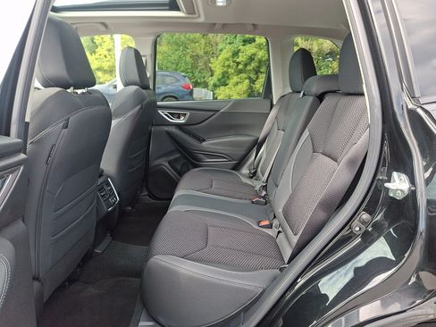 Certified 2023 Subaru Forester Premium AWD/4WD image 10