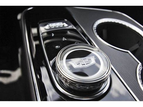 New 2026 Cadillac Lyriq Luxury AWD/4WD image 20