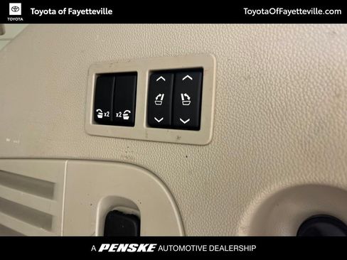 Used 2019 GMC Yukon Denali AWD/4WD image 10