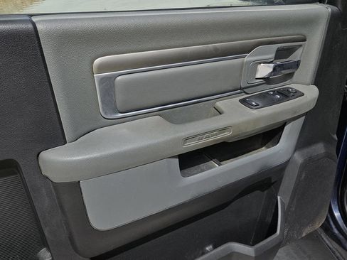 Used 2014 RAM 1500 Express RWD image 10